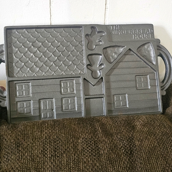 Gingerbread House Cast Iron Baking Mold